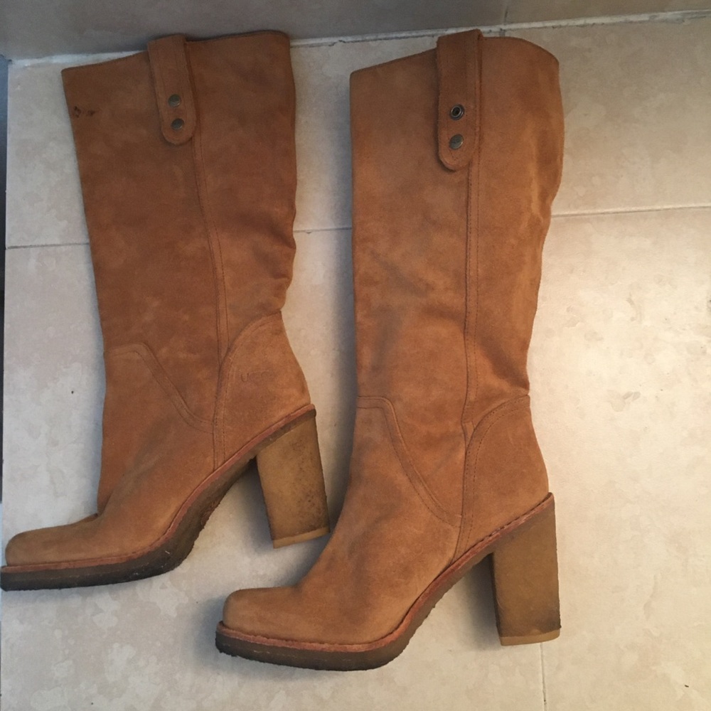 Women’s Ugg’s High Heel Boots - Picture 2 of 4